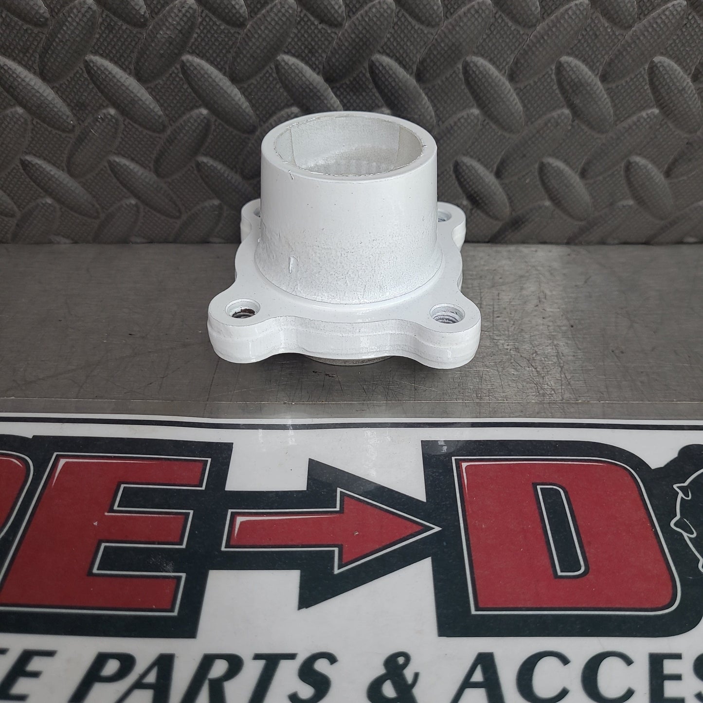 Powder Coated OEM Brake Hub White *LIKE NEW*