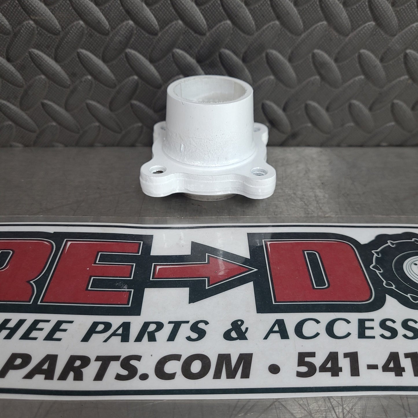 Powder Coated OEM Brake Hub White *LIKE NEW*