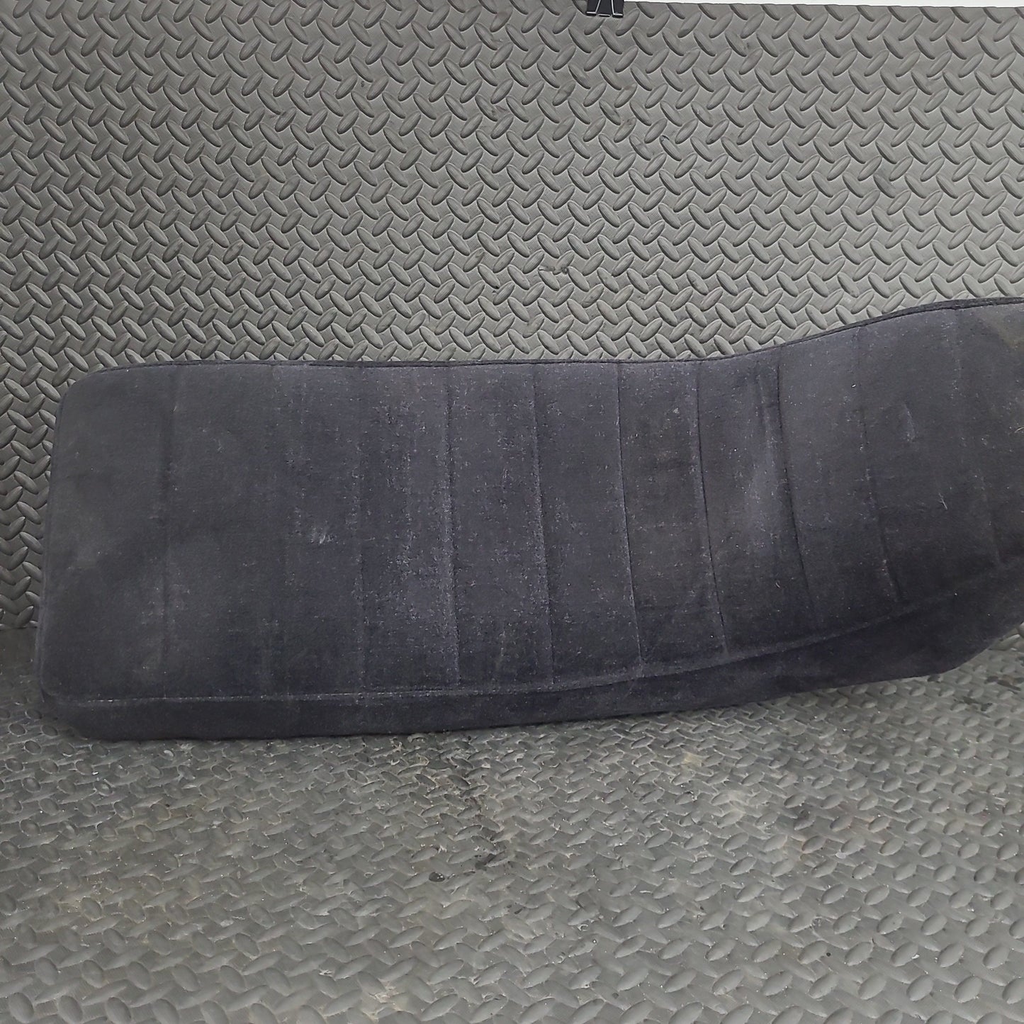 Aftermarket Plush Seat Black *USED*