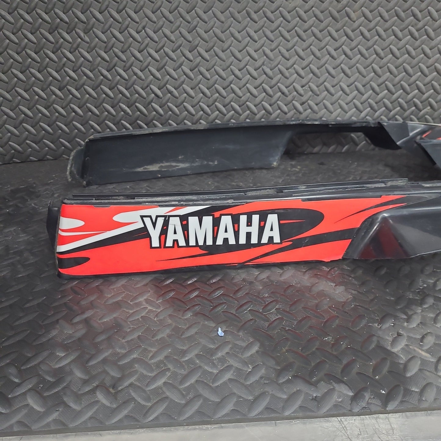Front Fender Race Cut Black w/ Decal *USED*