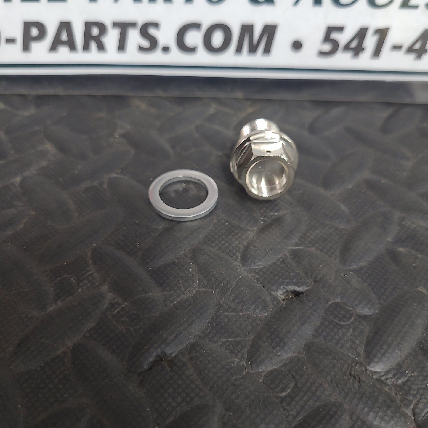 Stainless Case Plug *NEW*