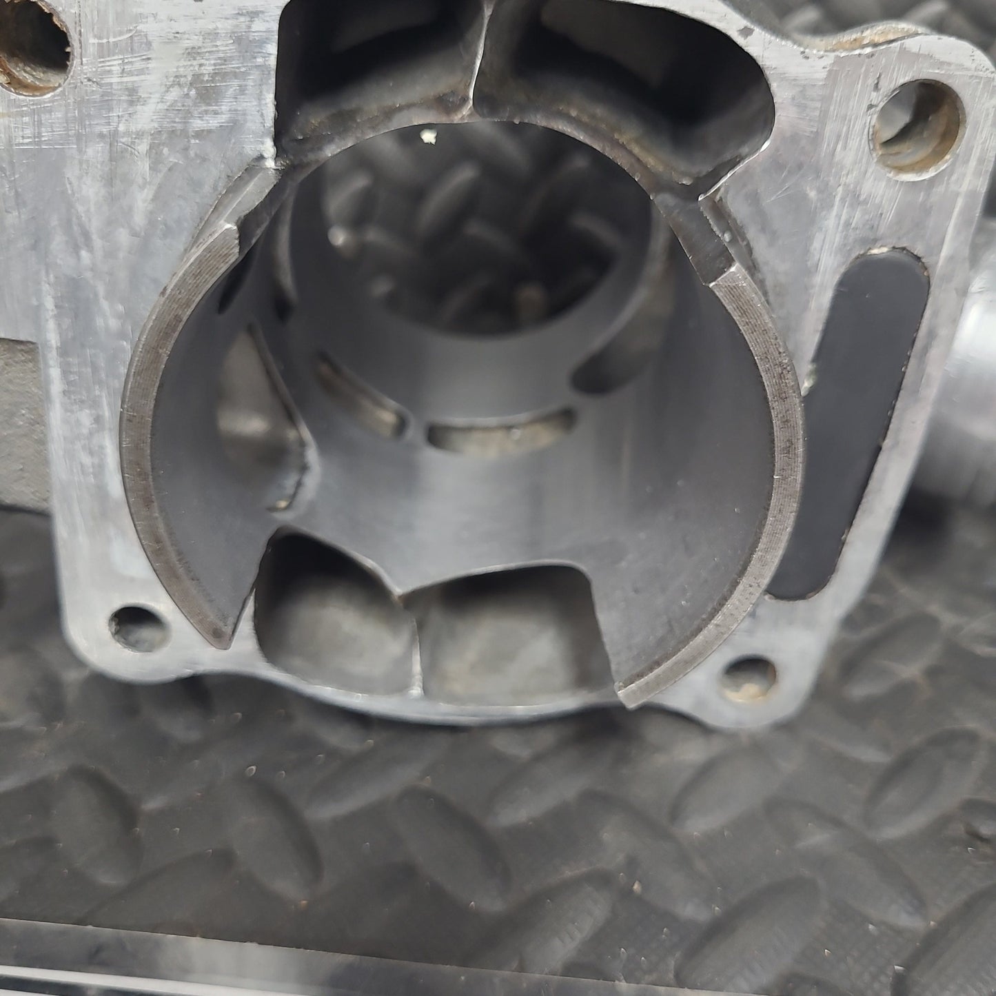 OEM Cylinders With Porting In Transfer, Cylinders And Intakes 65mm *USED*