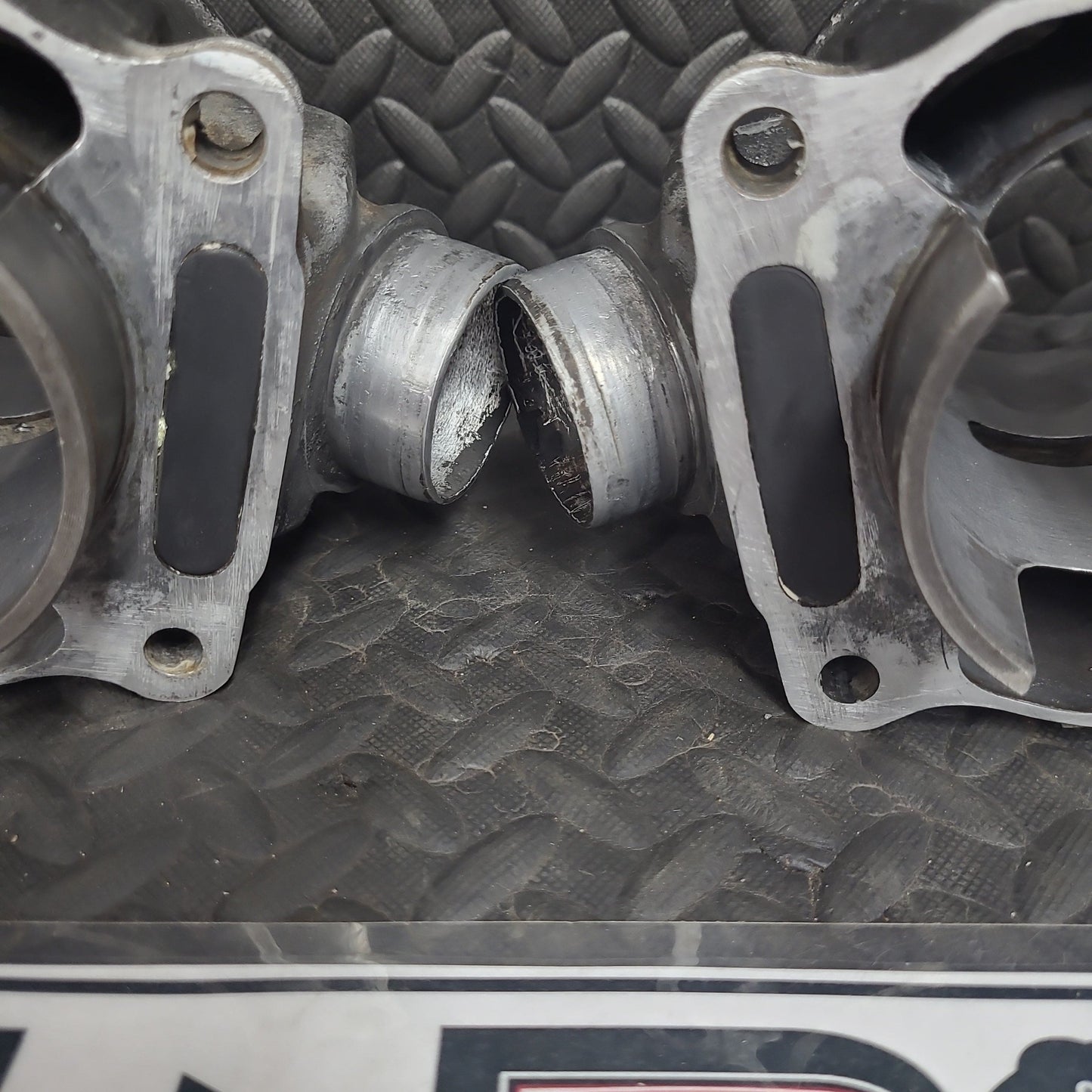 OEM Cylinders With Porting In Transfer, Cylinders And Intakes 65mm *USED*