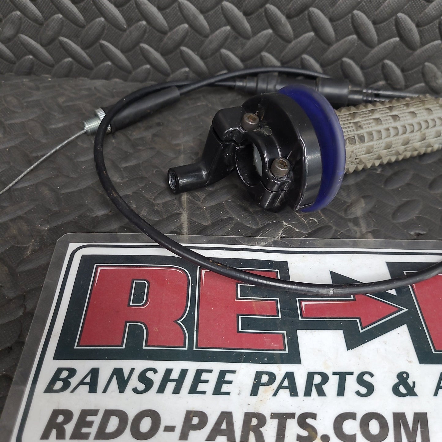 Twist Throttle With Grips and Cable *USED*
