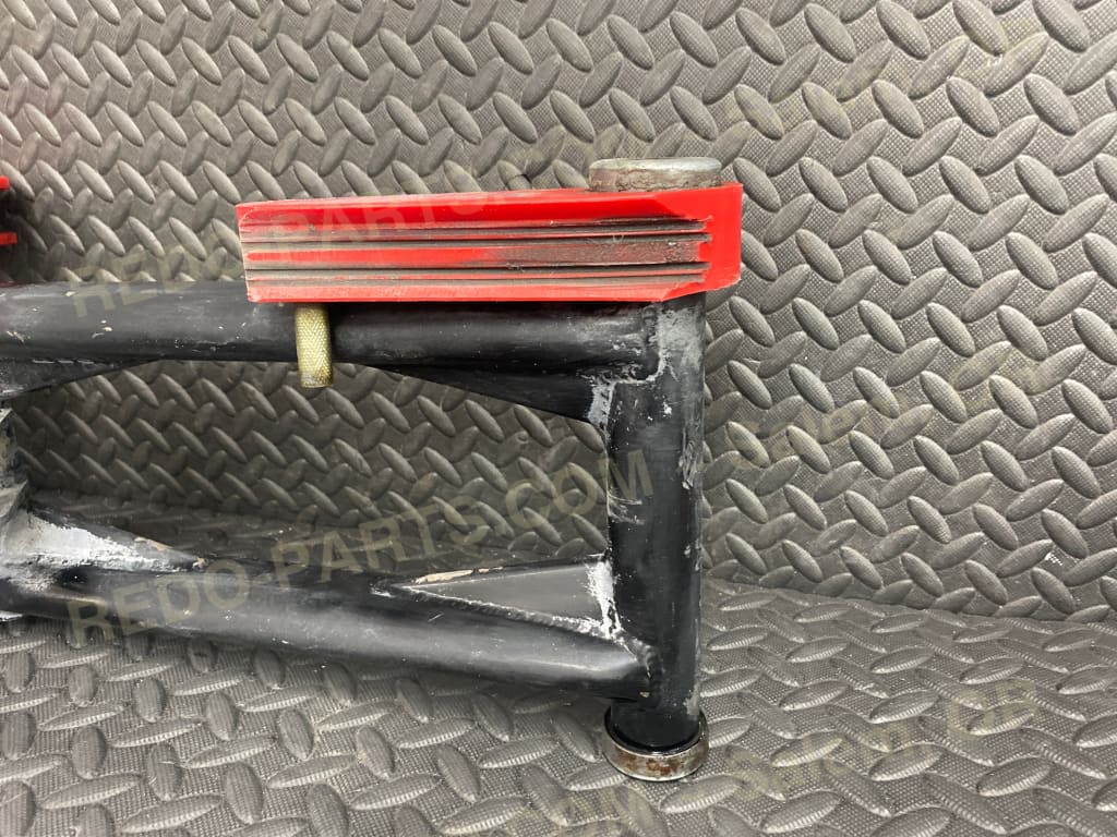 Aftermarket Swing Arm with Carrier. *USED*