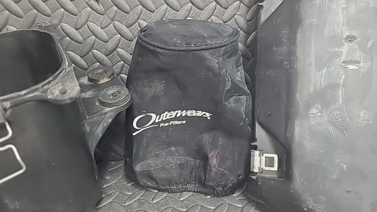 Factory OEM Airbox w/ K&N upgrade *USED*
