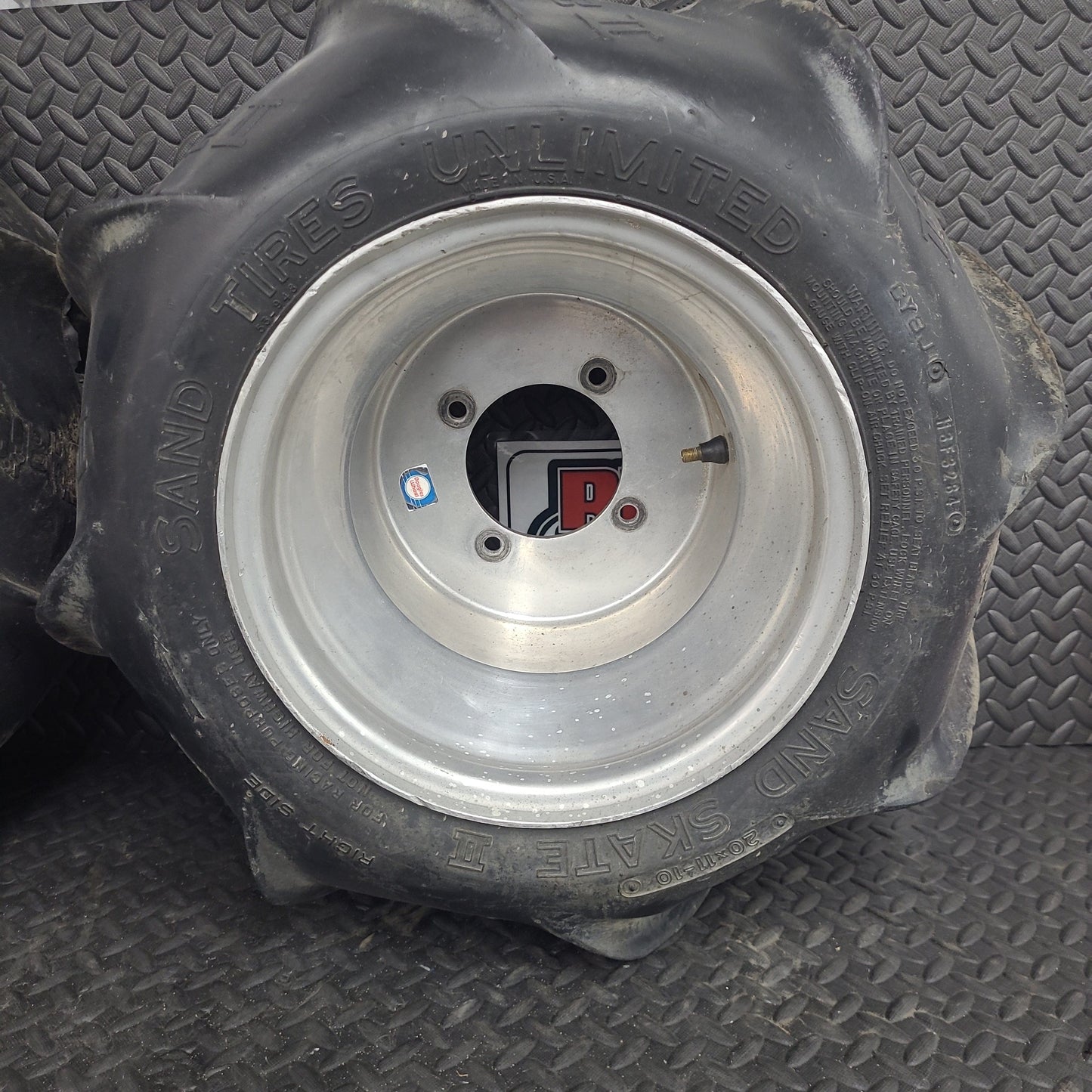 20x11-10 Rear Tires Sand Skate II on Douglas Blue Label *USED*
