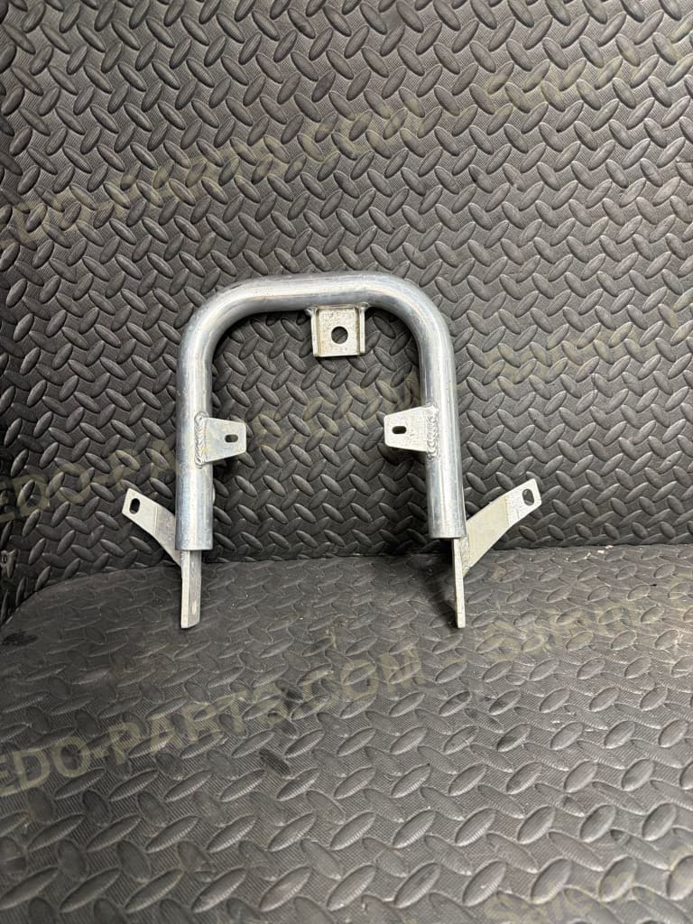 Aftermarket Aluminum Rear Grab Bar *USED*