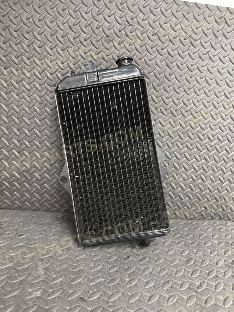 Aftermarket OEM Style Radiator *NEW* - Parts - Used