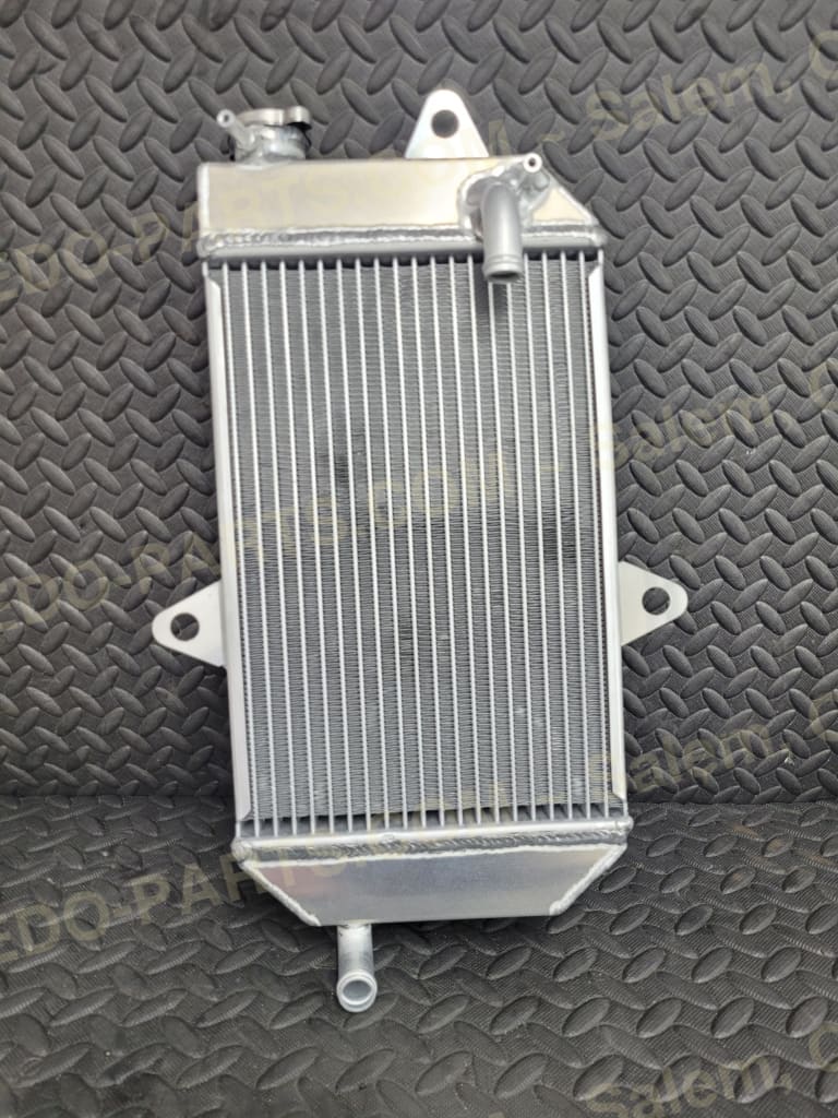 Aftermarket Oversized Aluminum Radiator *NEW* - Parts - New