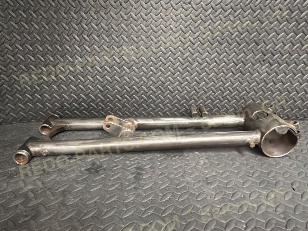 Aftermarket Plus 6” Swing Arm with Round Style Carrier for Banshee. No Link. *NEW*.