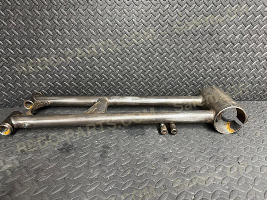 Aftermarket Plus 6” Swing Arm with Round Style Carrier for Banshee. No Link. *NEW*.