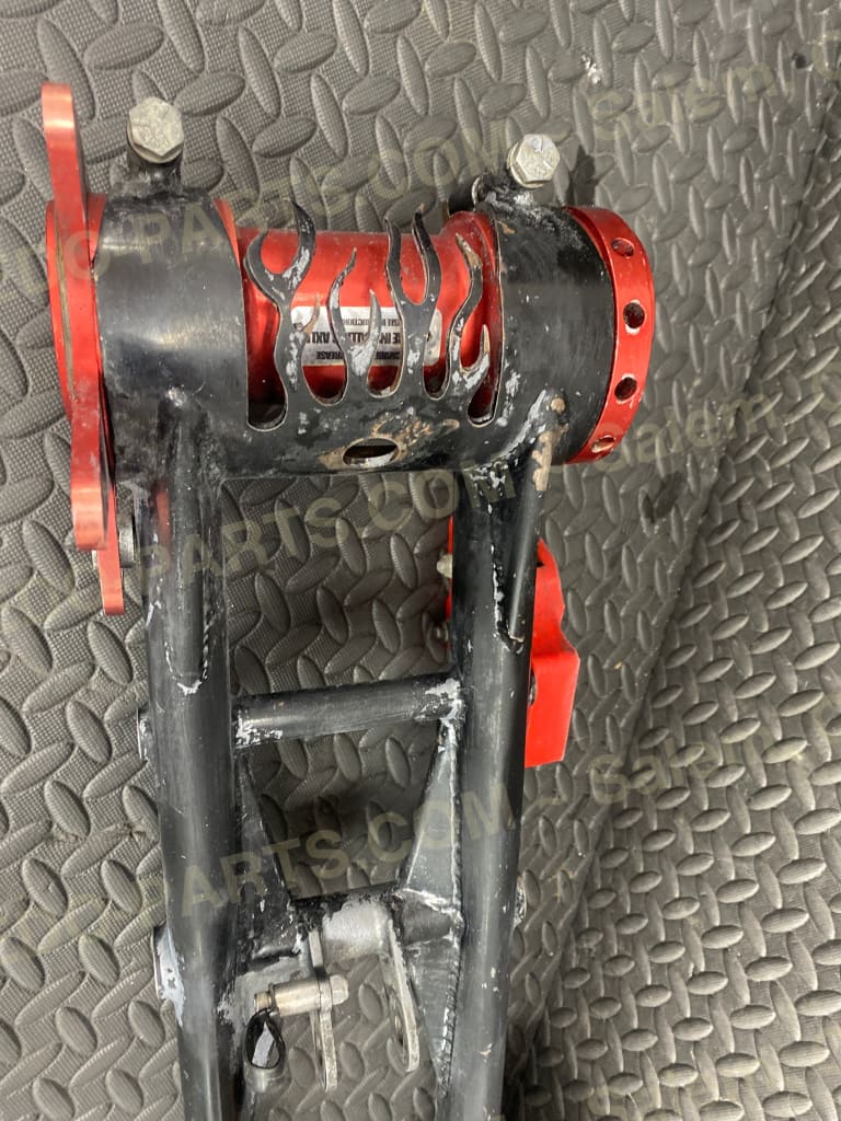 Aftermarket Swing Arm with Carrier. *USED*