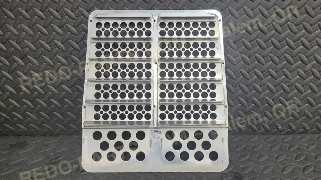 Cascade Radiator Grill w/ Circles *USED* - Parts - Used