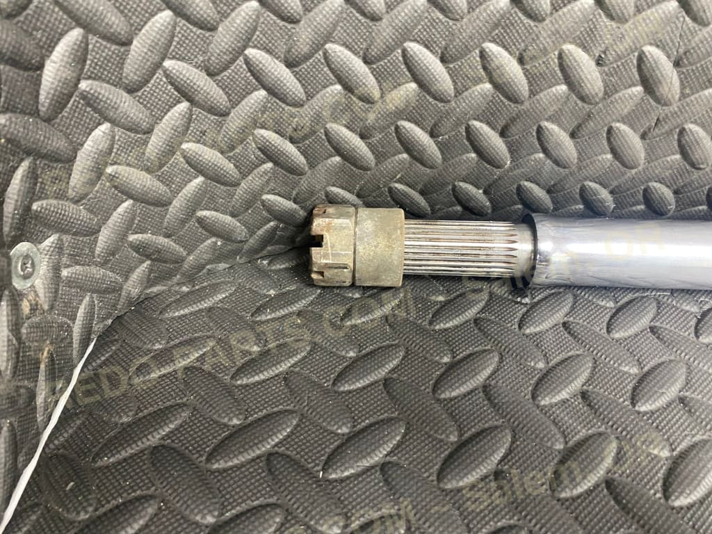 Aftermarket Axle *USED*