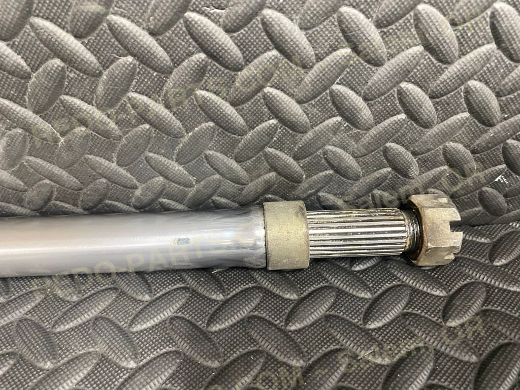 Aftermarket Axle *USED*