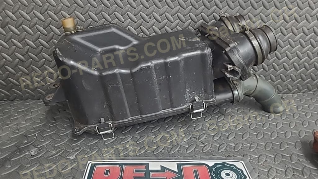 Factory OEM Airbox Complete w/ K&N Airfilter *USED LIKE NEW* Parts - Used