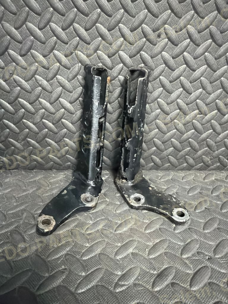 Factory OEM Foot Pegs ’87-’90 *USED* - Parts - Used