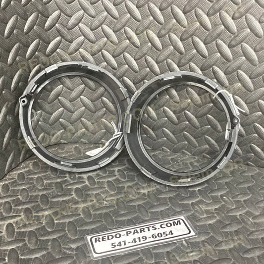 Factory OEM Headlight Retainer Ring w- Adjustment Screw Newer Style 02-06 Housing No Grill Stock Photo *USED* Parts